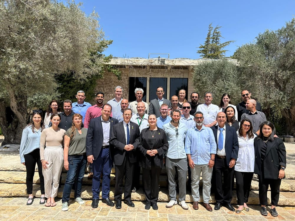 President Herzog on Intel Ignite, Kibbutz Holit partnership: "Precisely in this difficult period, the combination of the forces of the best Israeli minds brings good news" post image